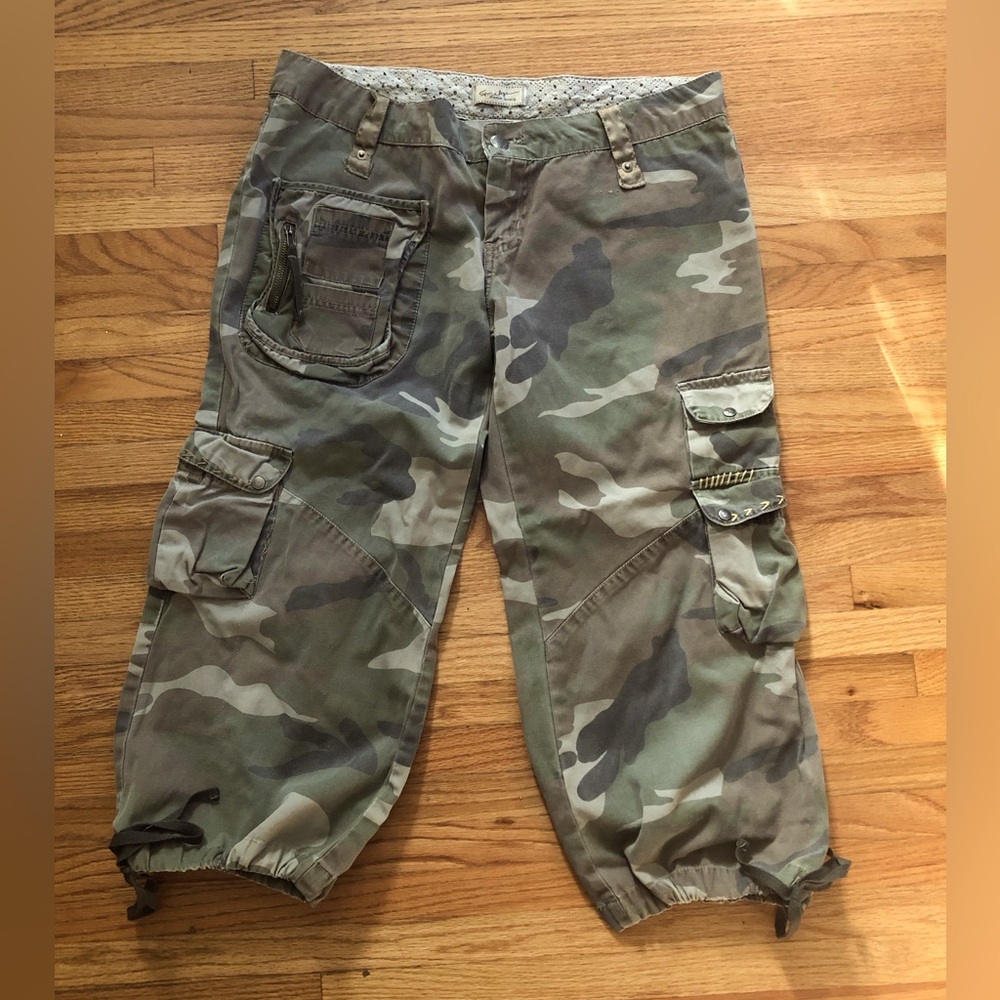Camouflage Cargo Multi Pockets Sz 1 Pants